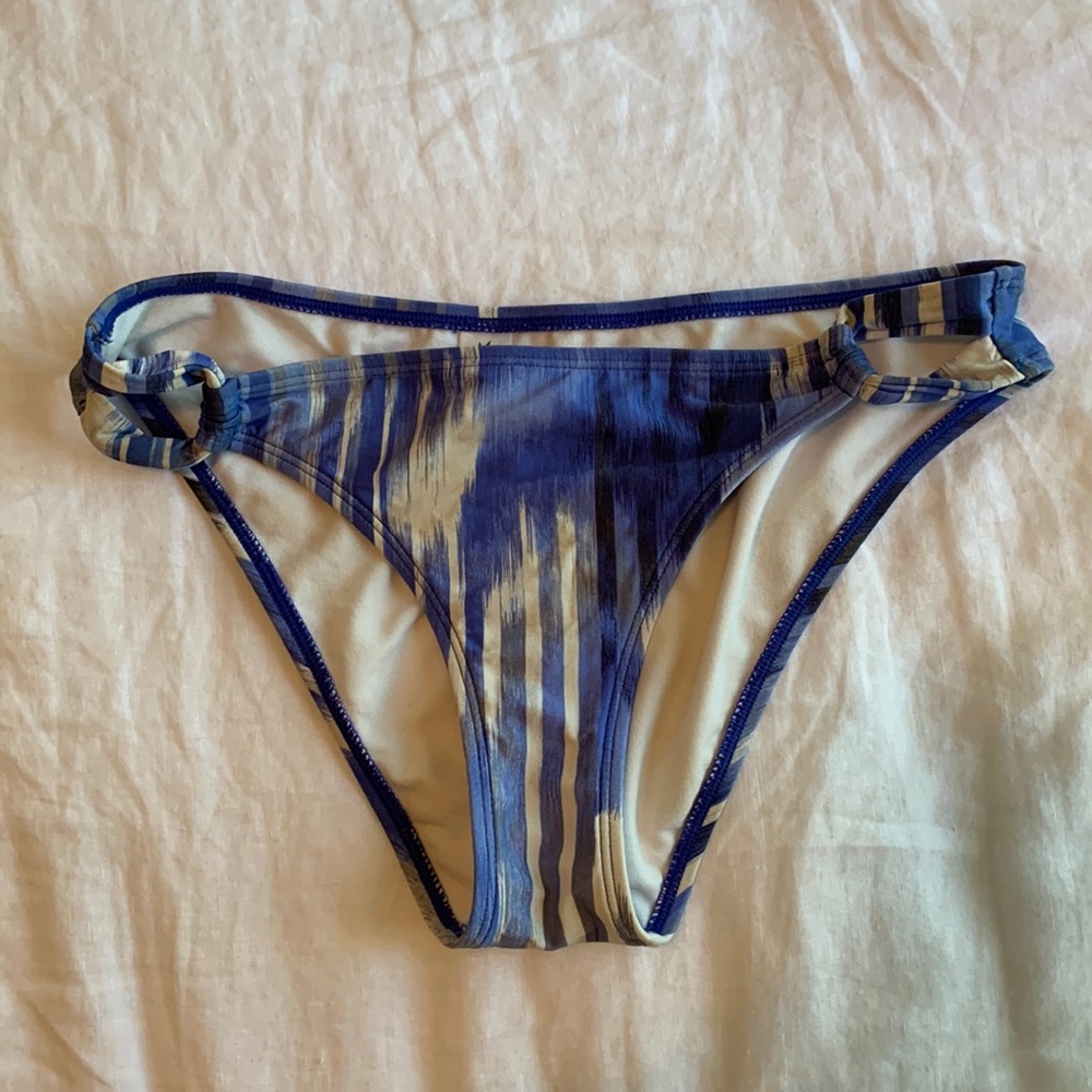 ATHLETA swim bottoms, full coverage